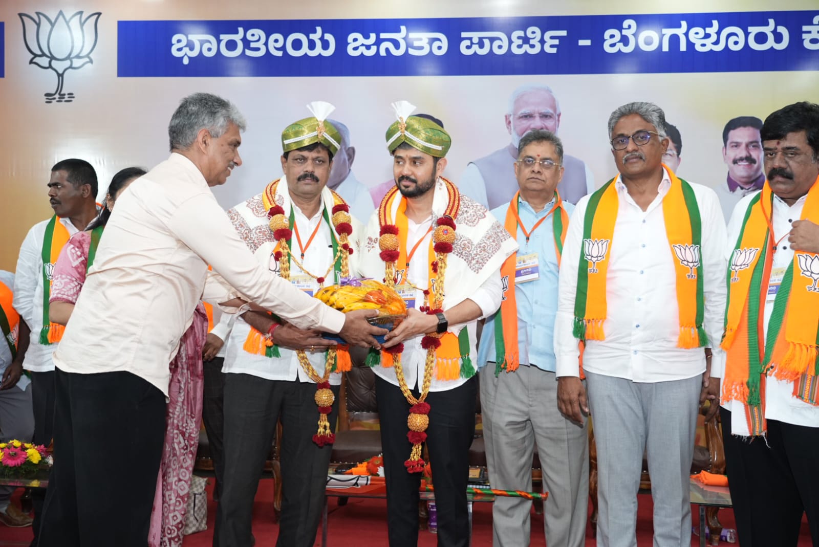 BJP, Bangalore Central District Executive meeting and responsibility handover programme