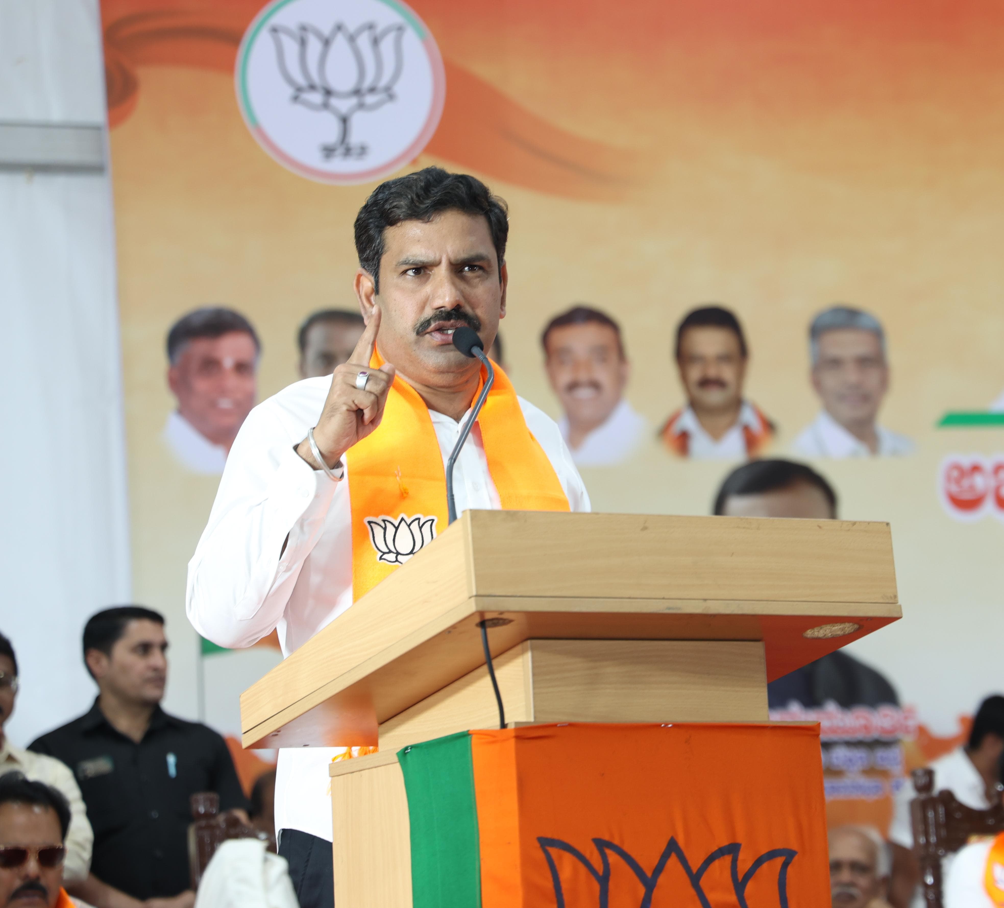 A clear message that Narendra Modiji's guarantee is better than Congress's hypocritical guarantee: Vijayendra