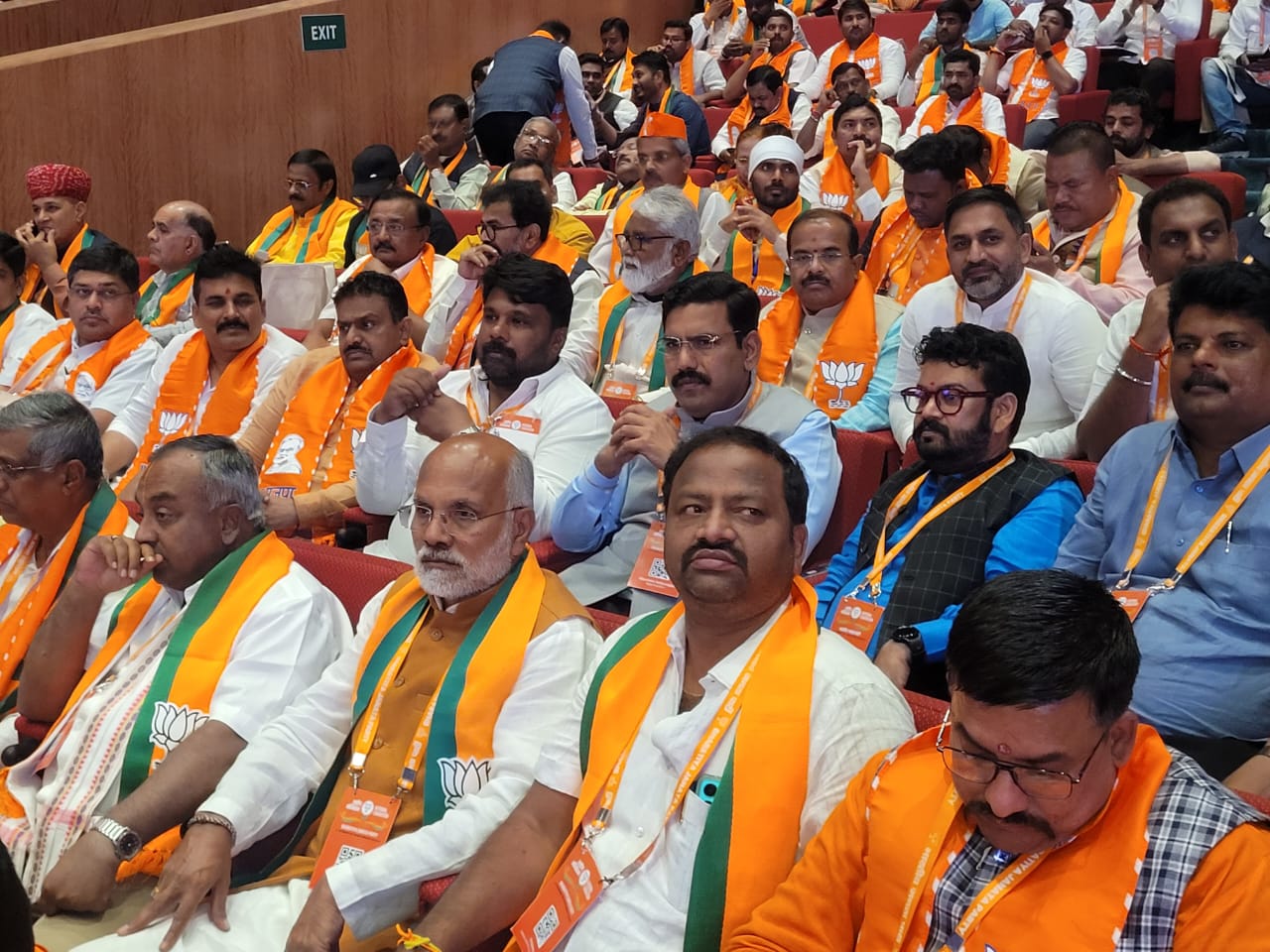State President B.Y. Vijayendra with the representatives of Karnataka at the national session