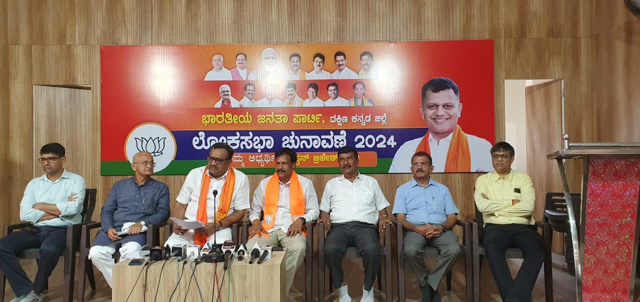 Siddaramaiah's adiction who blames the Centre: Ashwathtanarayana