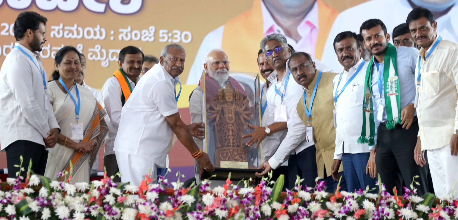 A huge public meeting 'Vijay Sankalpa' convention at the Palace Ground