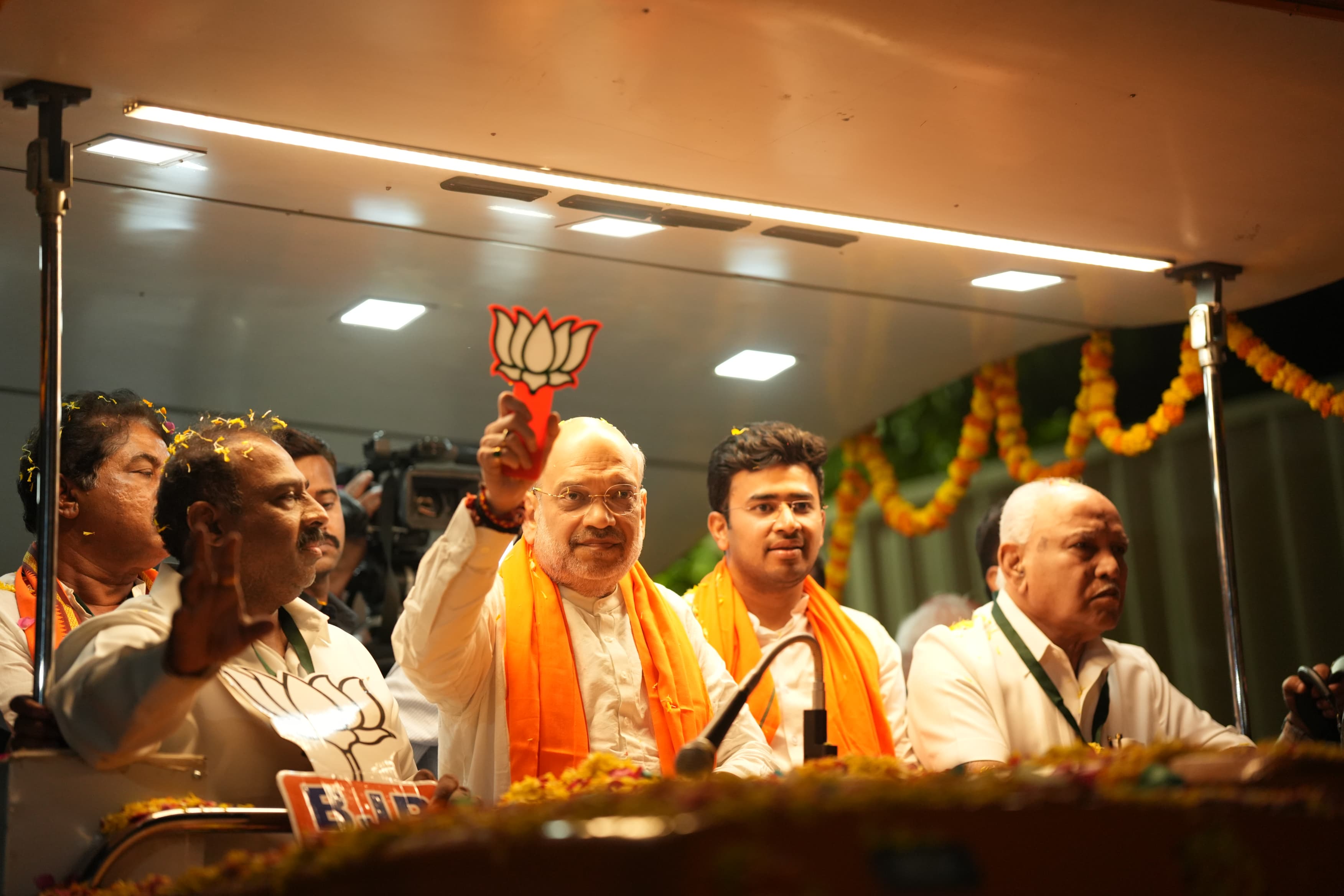 ಕರ್ನಾಟಕದ ಬೆಂಗಳೂರು ದಕ್ಷಿಣದಲ್ಲಿ ಕೇಂದ್ರ ಗೃಹ ಸಚಿವರಾದ ಶ್ರೀ ಅಮಿತ್ ಶಾ ಜಿ ಅವರ ರೋಡ್ ಶೋ	