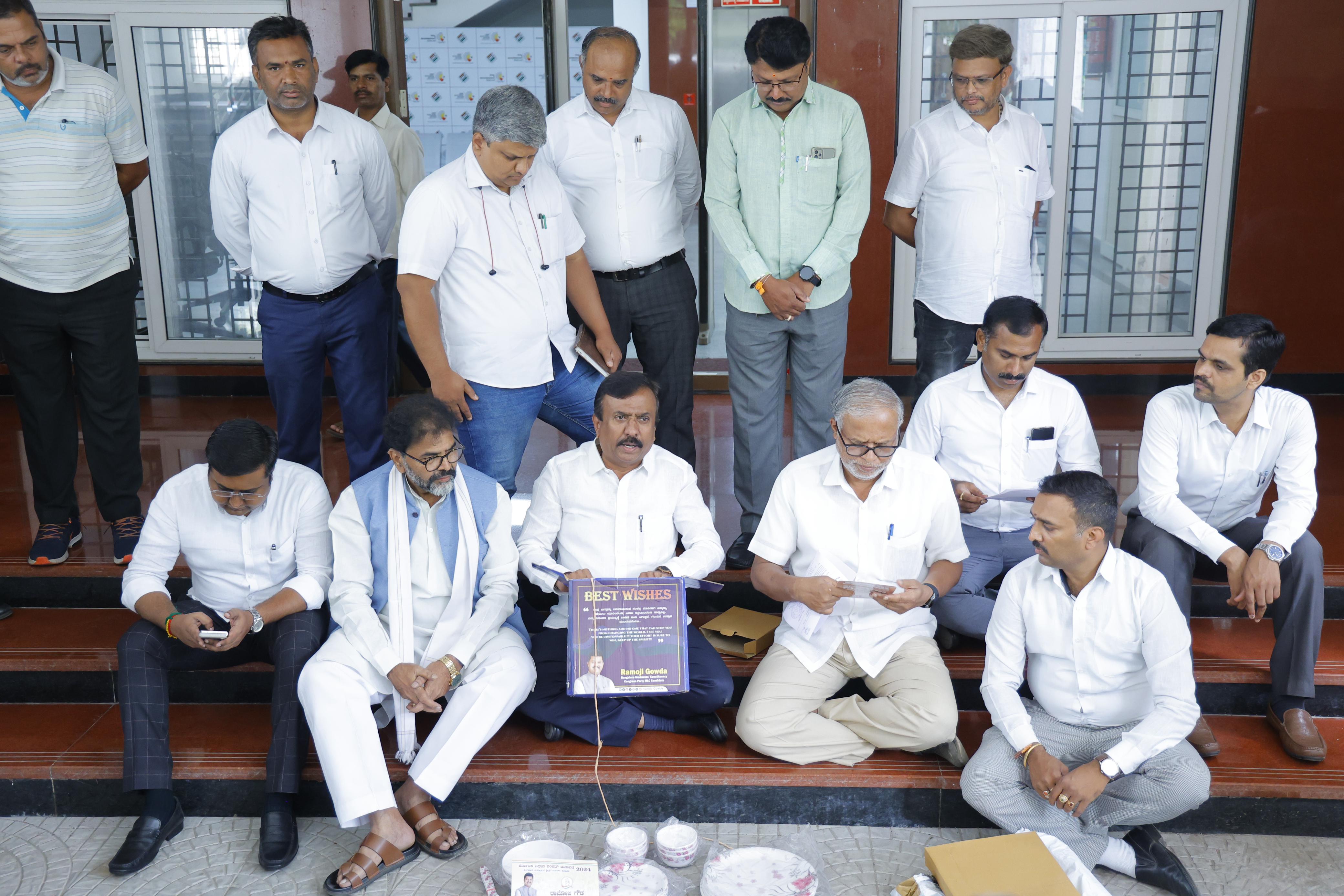 BJP files complains about gift from Congress candidate to voters