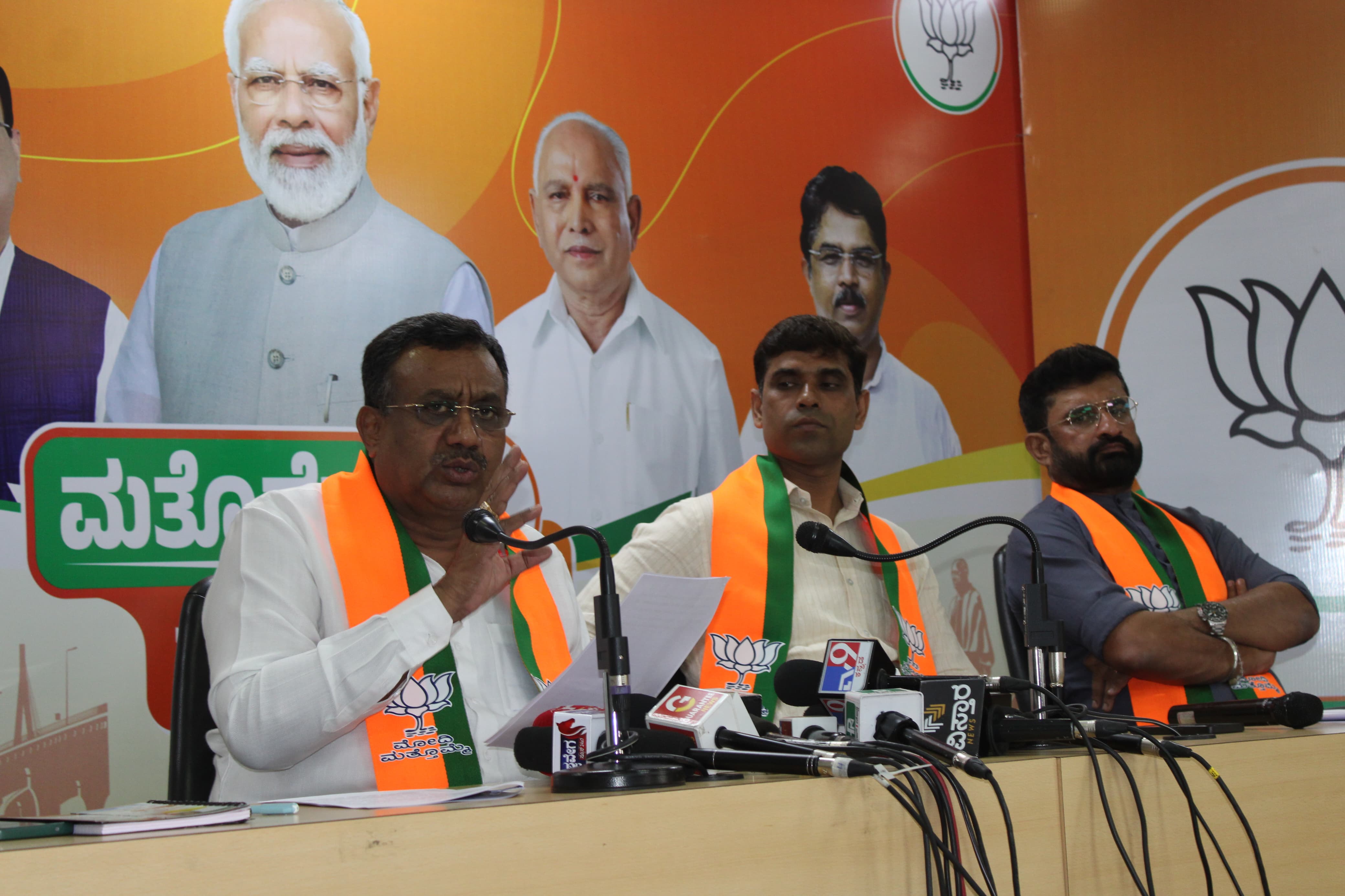 P. Rajiv demands immediate dismissal of incompetent home minister