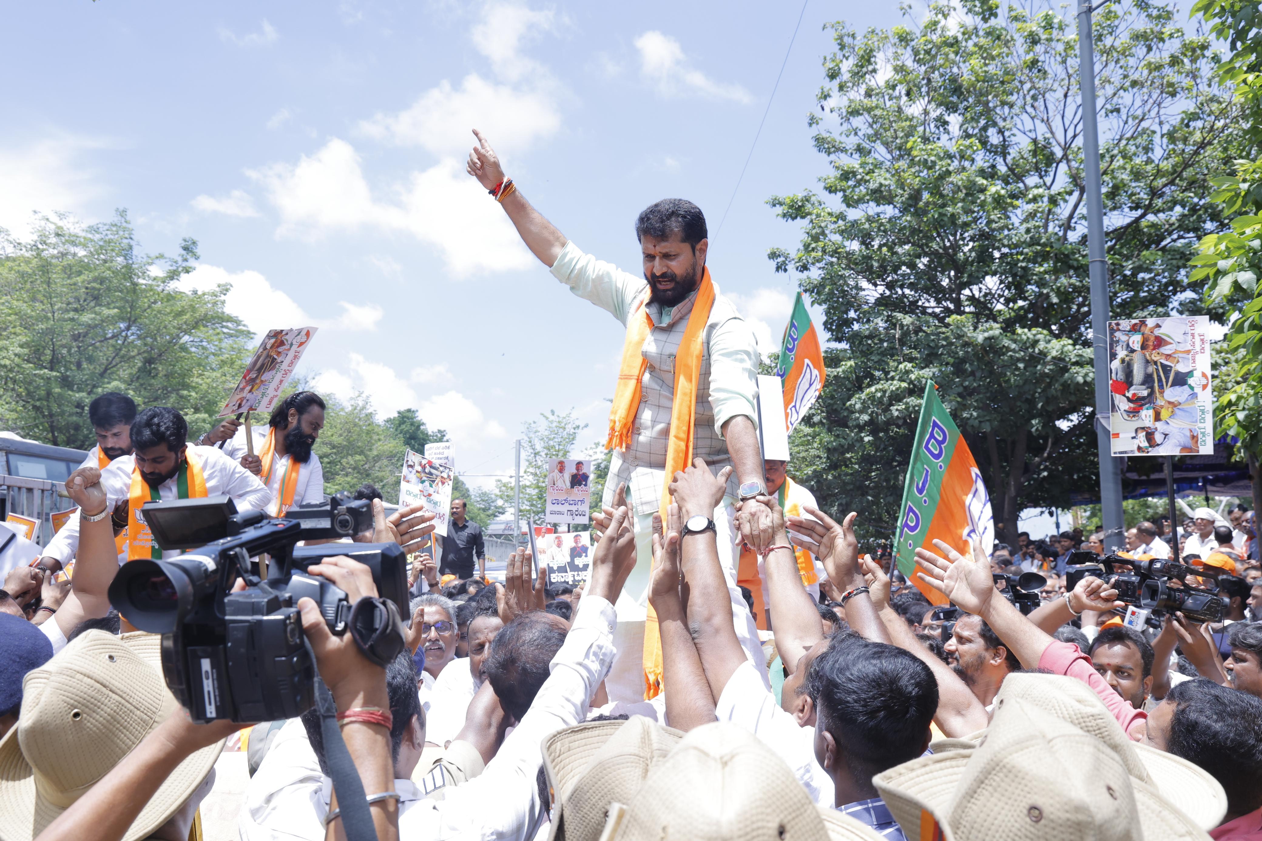 BJP protest till withdrawal of anti-people decision- B.Y.Vijayendra
