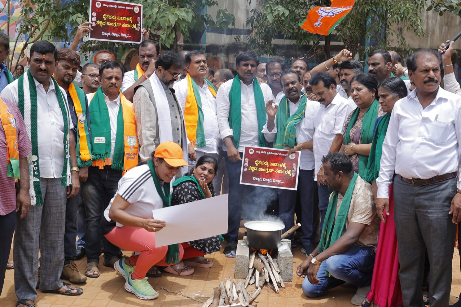 ಹಾಲಿನ ದರ ಇಳಿಸಲು ಎನ್.ರವಿಕುಮಾರ್ ಆಗ್ರಹ