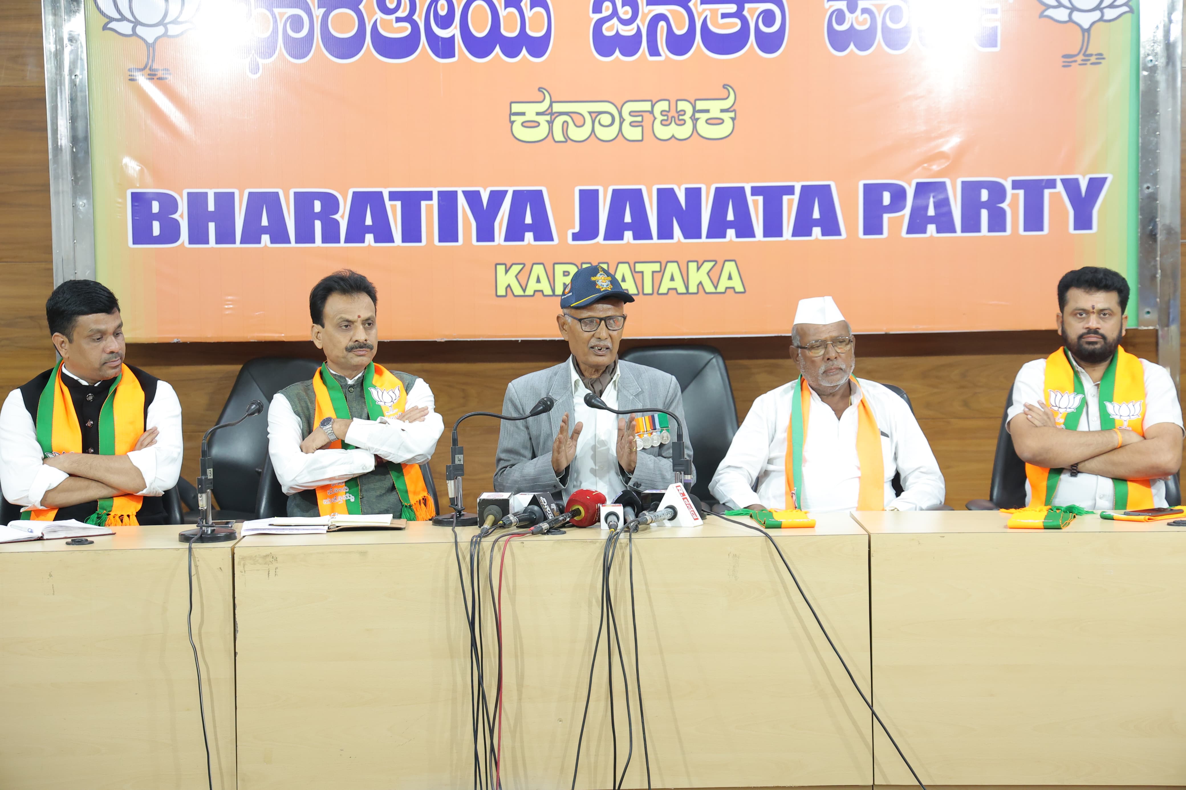 ರಾಹುಲ್ ಗಾಂಧಿಯವರು ಲೂಸ್ ಗನ್ ಇದ್ದಂತೆ: ಶಿವಲಿಂಗಯ್ಯ ವಿಶ್ಲೇಷಣೆ