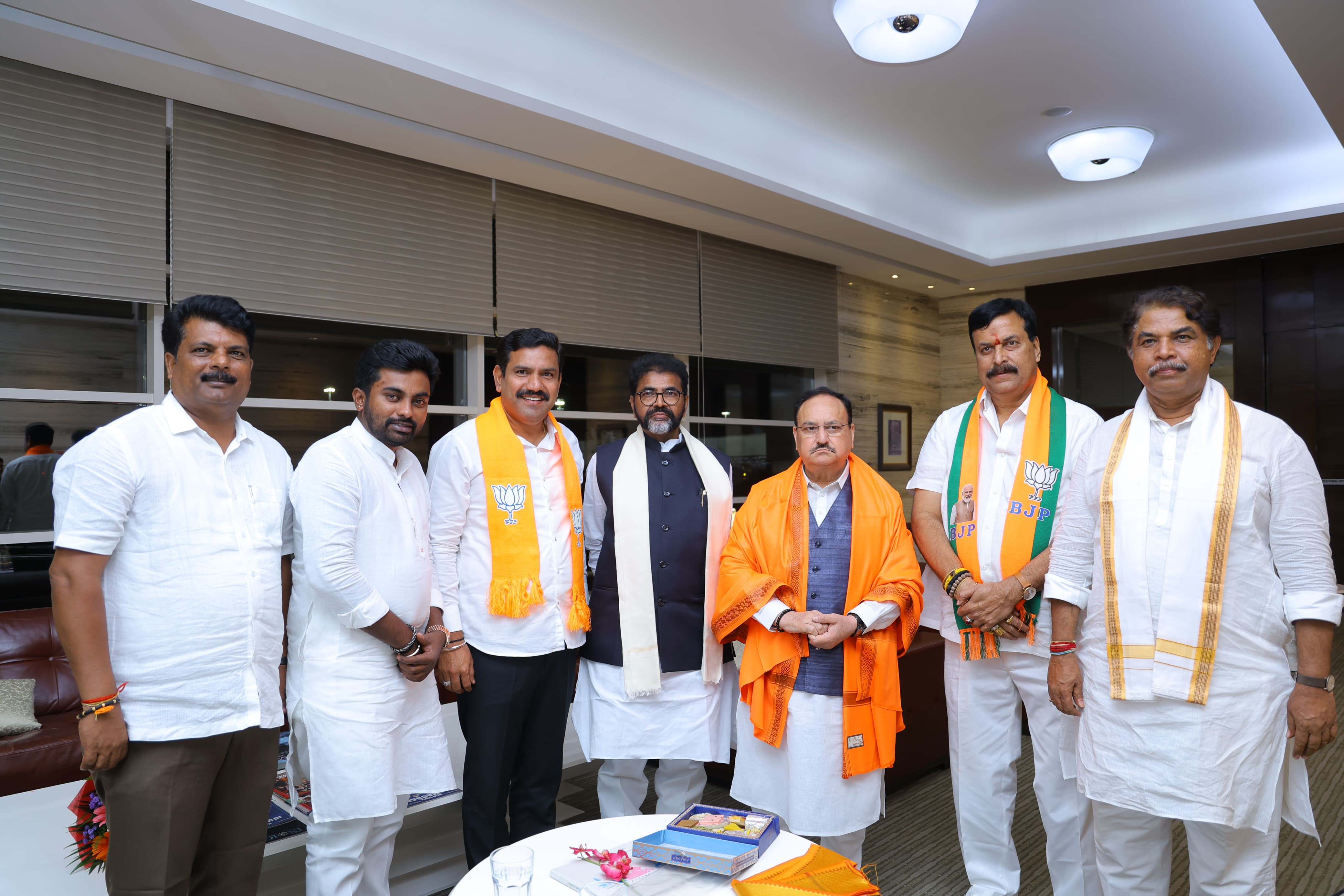 BJP state president BY Vijayendra, R Ashok, Chalavadi Narayanaswamy, Sudhakar Reddy, Dheeraj Muniraju, Sharanu Tarikeri were present to welcome BJP national president JP Nadda who arrived in the state.