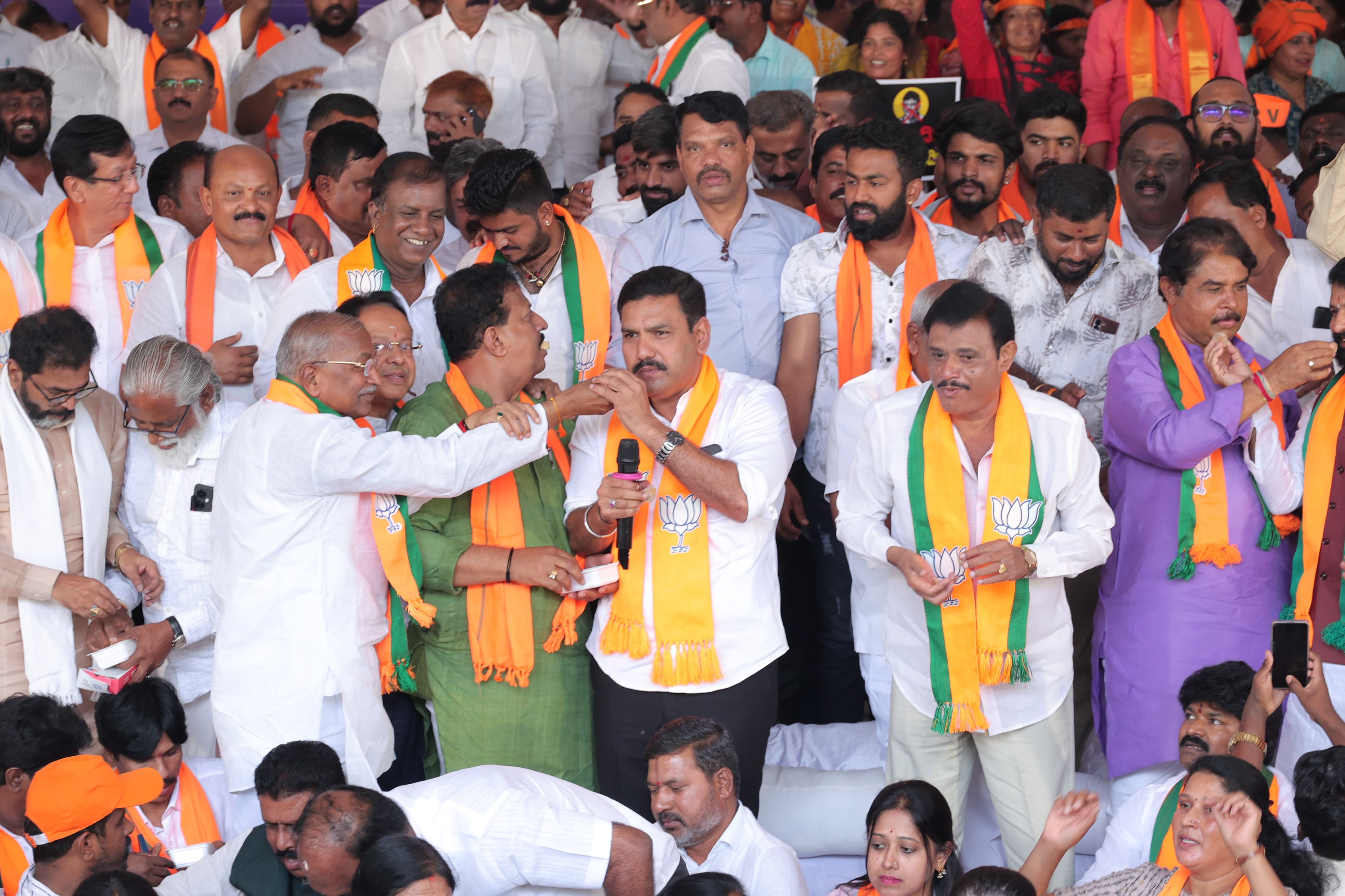 Land looted by Congress leaders in the name of Waqf Board Lok Sabha's approval of Waqf Amendment Bill is a historic moment: Vijayendra