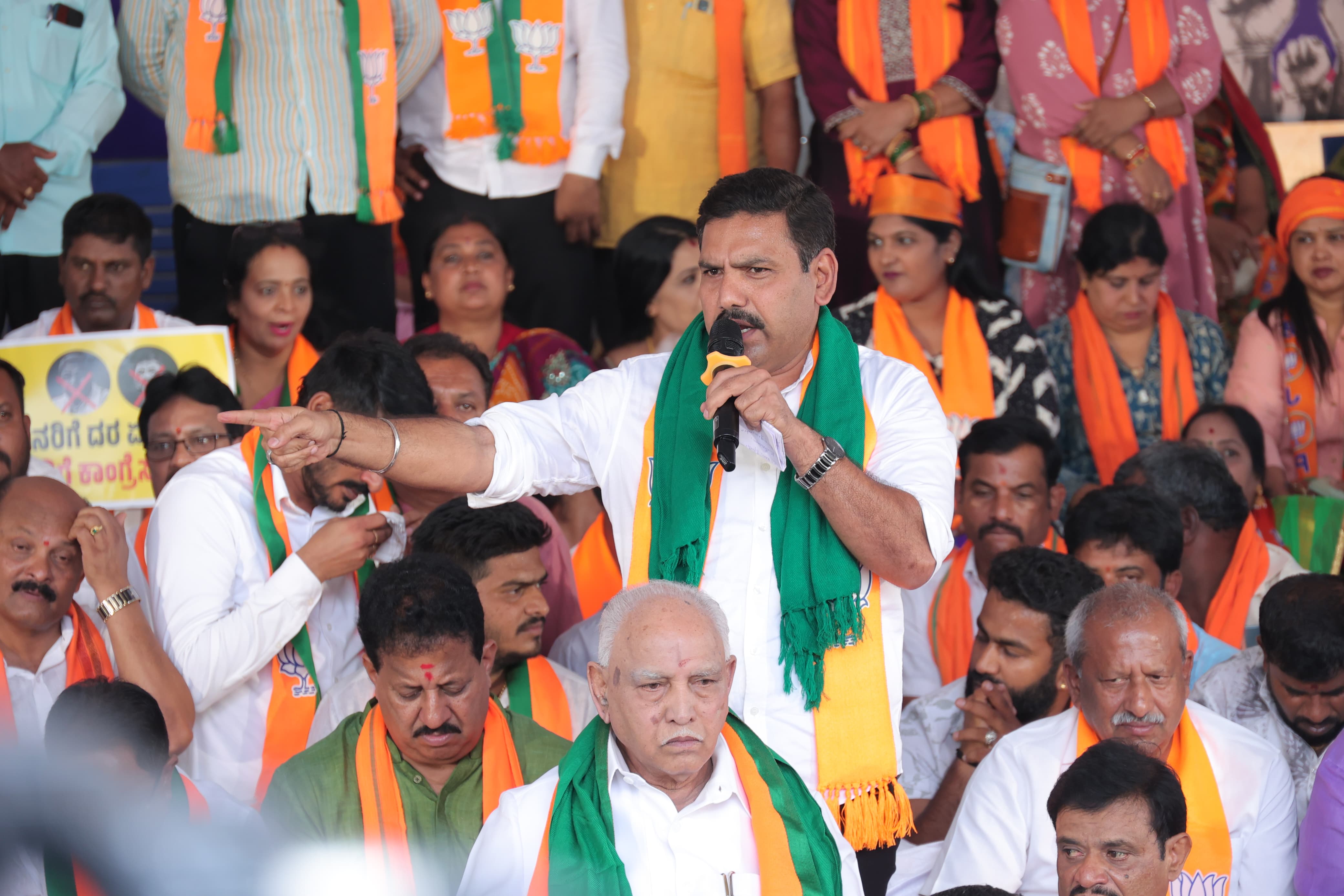  ಭಂಡ ಸರಕಾರ, ಭಂಡ ಸಿಎಂ ವಿರುದ್ಧ ಬೀದಿಗಿಳಿದು ಹೋರಾಟ ಮಾಡದೇ ಬೇರೆ ದಾರಿ ಇಲ್ಲ: ವಿಜಯೇಂದ್ರ