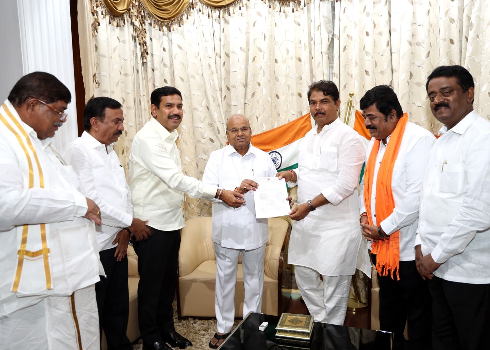 Delegation of BJP MLAs meets Honorable Governor