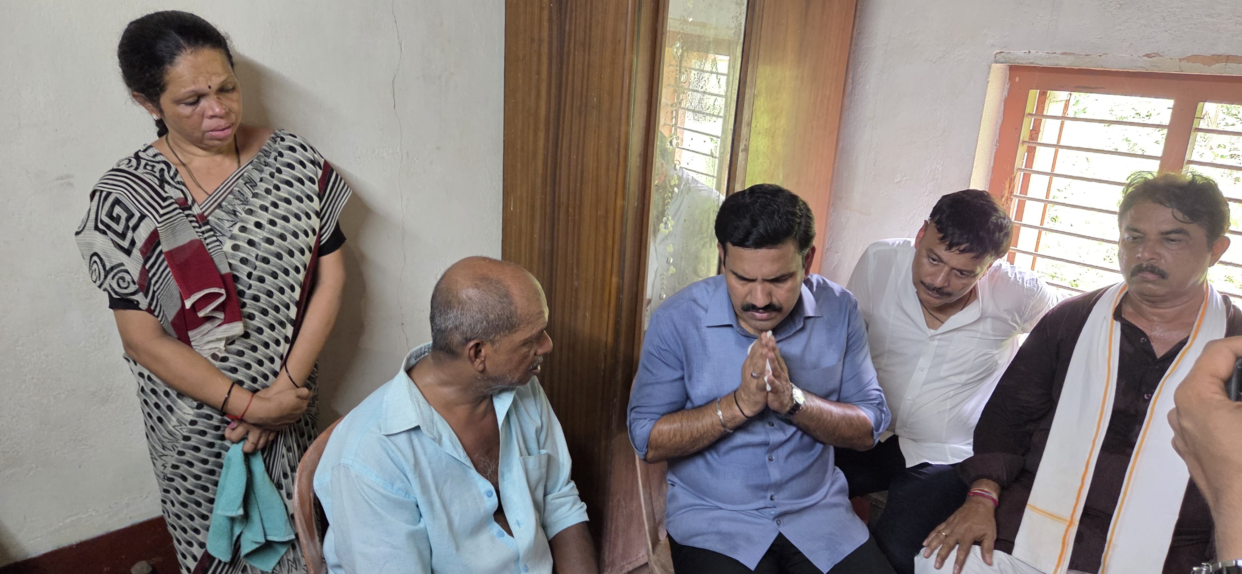 25 lakh compensation from BJP - Vijayendra
